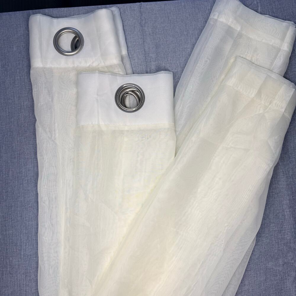 2 Curtain Panels, Ring Rod